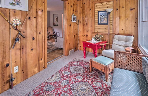 Green Bay House | NEW! Central Green Bay Home, 3 Mi to Lambeau Field