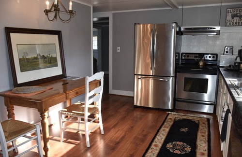 Boyne City House | *NEW* charming cottage just outside of Walloon Village