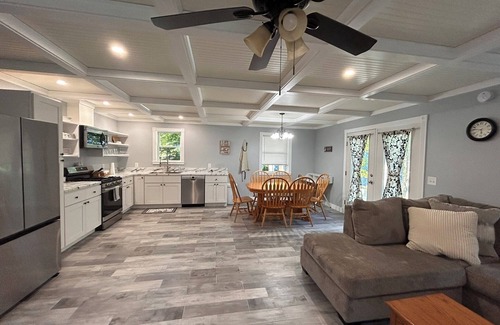 Camden House | New Colonial One Mile from Camden Harbor