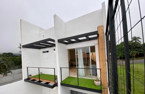 Ciudad Colon Apartment | New Contemporary suite