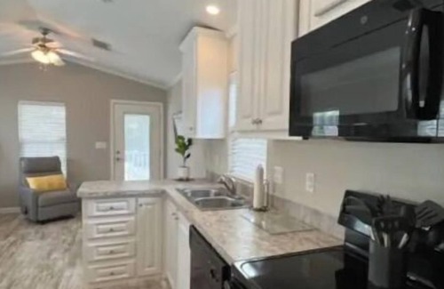 Kissimmee Cottage | New Cottage close to Disney, Universal, Airport