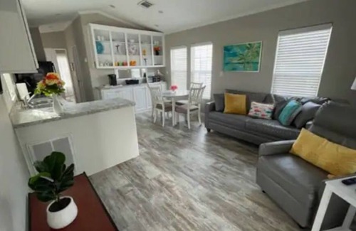 Kissimmee Cottage | New Cottage close to Disney, Universal, Airport