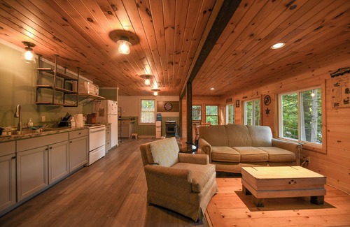 Casco Cottage | New for 2025! Pet-friendly cottage on Coffee Pond with excellent fishing!