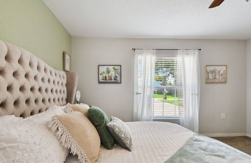 Harbor Bluffs House | New heated saltpool w Kayaks, 8min to Shore: Tranquil Escape