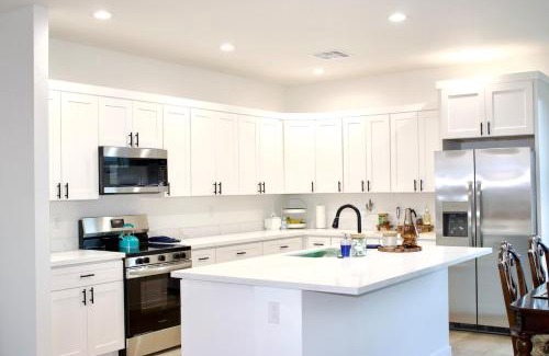 Greenehaven House | New Home Sleeps 9, SW Stories, Stars, & S'mores