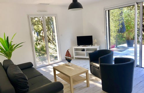Soulac-sur-Mer House | New house just steps from the ocean