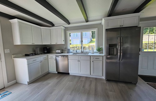 Voluntown House | New Lakefront Home, Fully Furnished, Beautiful Views, Central to Attractions