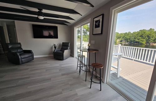 Voluntown House | New Lakefront Home, Fully Furnished, Beautiful Views, Central to Attractions