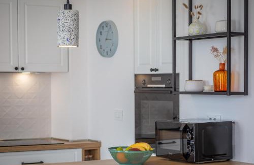 Celina Apartment | NEW LILI Apartment - Cosy Sea View Apartment with Free Parking
