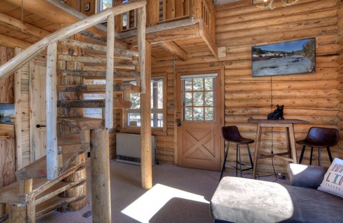 Rio Vista Estates House | New Listing! Cozy Cabin - 1,000 feet Rio Grande River Access/Fish/Golf/Ski
