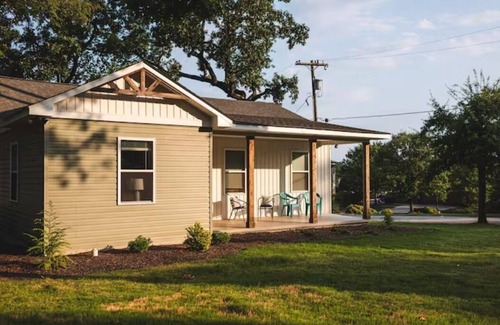 Greenville - Spartanburg Cottage | New Listing! Greenville Cherrydale Cottage