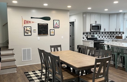 Lake Oconee House | NEW LISTING! Lakefront w/Private dock and outdoor oasis! Brand New Interior!