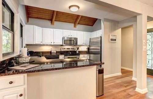 Big Canoe Villa | New Listing - Laughing Fox Den in Big Canoe