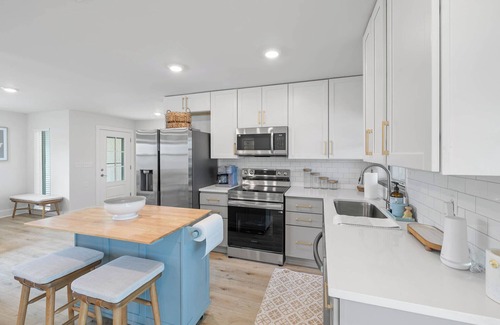 Spring Hill House | NEW Listing/On Canal/Pool/Open Floor Plan/FUN