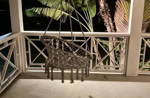 Charlestown House | New Listing: Saltwater pool, oversized rooms, large garden and zip line.