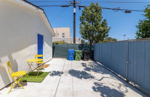 Park Mesa Heights Apartment | New Listing! Tiny Haus of Champions ~Private Studio~ Central LA