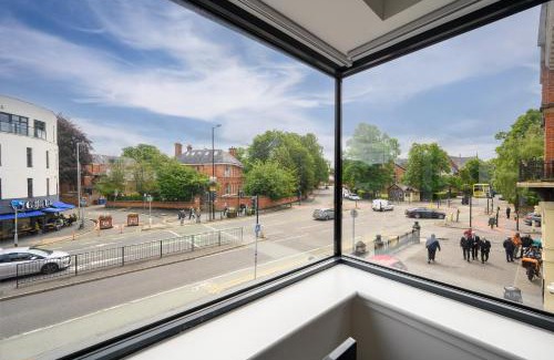 Withington Apartment | New listing - Wilmslow Road Haven Sleeps 4 - Perfect for long stays