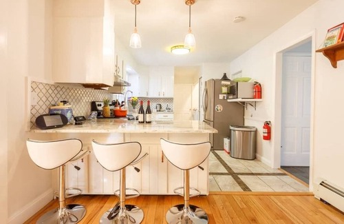 Woodstock Villa | New Luxury 5BR3BTh Woodstock Secret Retreat Near all Ski MT Heated Pool& Hot Tub