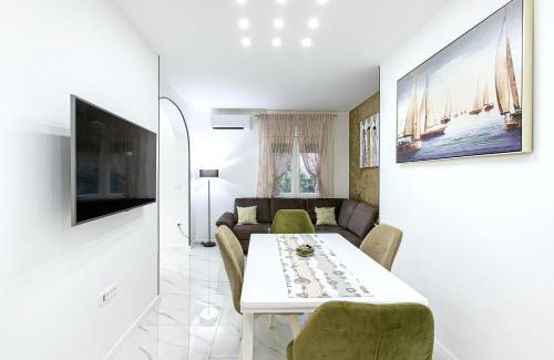 Bacvice Apartment | NEW! Luxury Apartment Dona