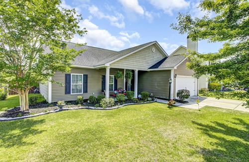 Goose Creek House | *NEW* Luxury & Cozy Entire home, Near Beach & Lakes