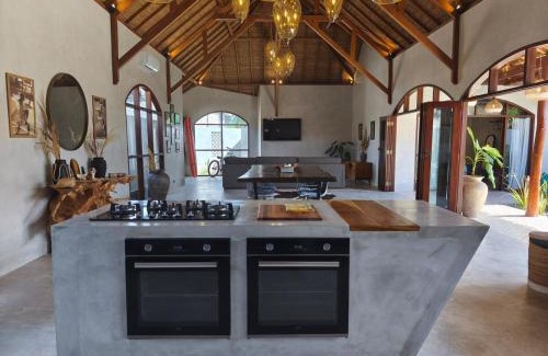 Selong Belanak Villa | NEW Mavericks, Entertainers Palace, Selong Belanak