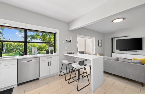Ludlam House | New Miami Oasis