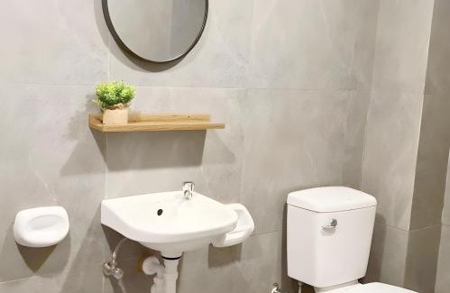 Basak Apartment | New Modern Suite Near Airport & Beach