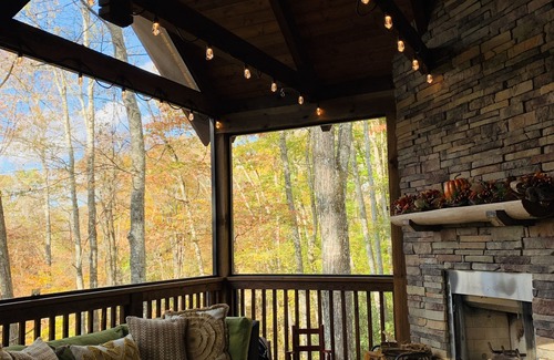 Bear Lake Reserve House | NEW! Movie Theater, Pool Table, Hot Tub and MORE in Bear Lake Reserve!