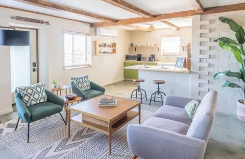 Twentynine Palms House | NEW! New Moon Cactus Villa @ Joshua Tree - HotTub, FirePit, Pool, Outdoor Shower