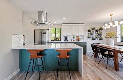 North End House | NEW! North End Boise Golden Treehouse π² π‘