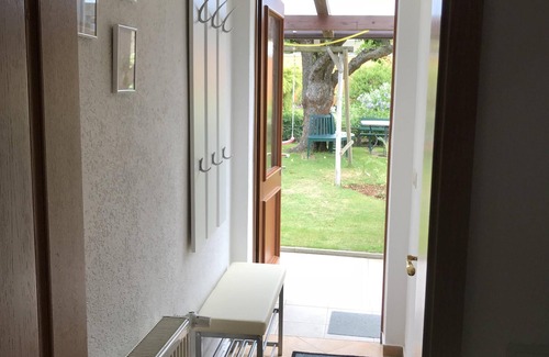 Oberhavel House | NEW ! Quiet apartment in Fürstenberg/Havel (bikes incl., WLAN)