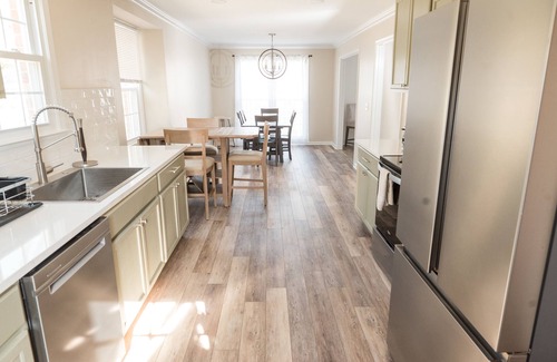 Greenville - Spartanburg House | New renovation, 12 min to DT, quiet neighborhood, easy access to all of G'ville