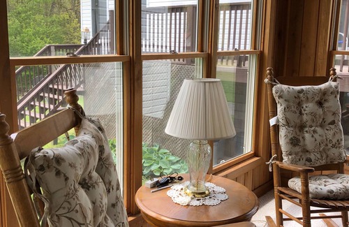 Edmond House | New River Gorge gem, conveniently located for all activities.