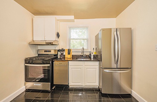 Berwyn House | NEW Spacious 5-bedroom house in College Park near UMD!