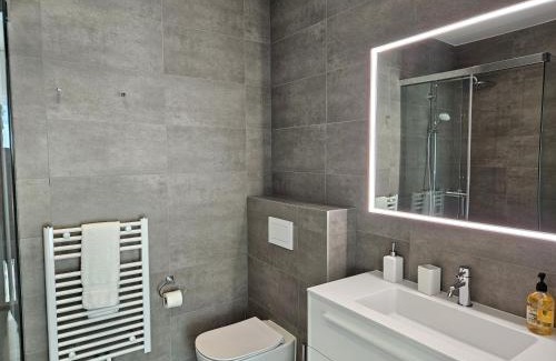Hollerich Apartment | New Spacious Two Bedroom Center with Parking, near Public Transport