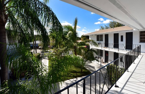 The Roads Condo | ✨New Studio plus Free Parking fee