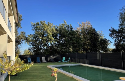 Arena Apartment | New T3 apartment with swimming pool a few minutes from the beaches and the mountains