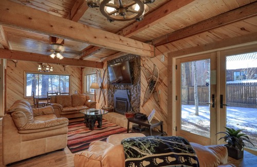 Pagosa Springs House | NEW The Wolf Den in Pagosa Springs