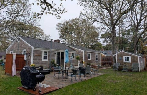 West Dennis Cottage | New updates! Relaxing cottage, Walk to Beach 10 min. to South Village Beach ๐๏ธ