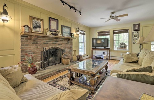 Pomfret House | NEW! Vast Vintage-Style Home, 1/2 Mi to State Park