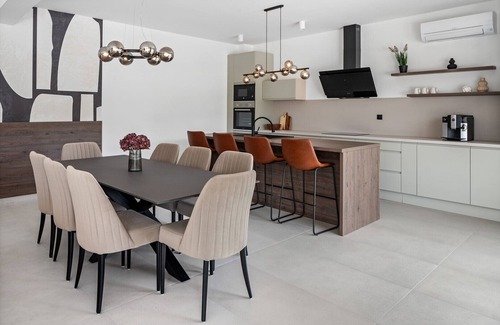 Tugare Villa | NEW Villa Carmen with 5 en-suite bedrooms