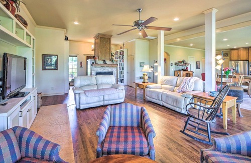 Sand Springs House | NEW Waterfront Family Getaway: Hike, Bike + Kayak!