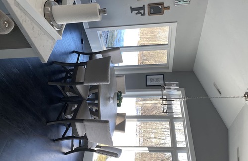 Fond du Lac House | Newer house on wooded lot