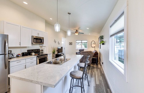 Rapid City House | Newly Built Rapid City Retreat ~ 1 Mi to Dtwn