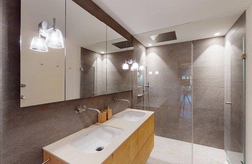 Samedan Apartment | Newly built, very nice villa with holiday apartment on the groundfloor.