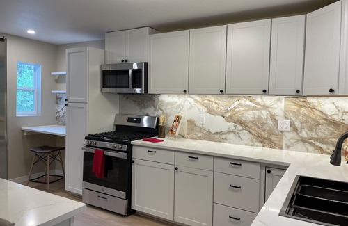 Central Colorado Springs Cottage | Newly remodeled 3-bedroom cottage near downtown Colorado Springs