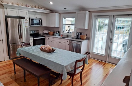 Salter Path Cottage | Newly Remodeled Charming Beach Cottage with Private Pool in Historic Salter Path