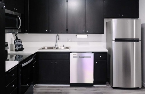 Mid Central Condo | Newly Remodeled Walkable & Spacious Condo near Colleges & Restaurants w/Views