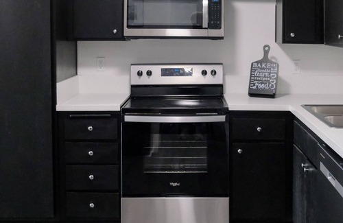 Mid Central Condo | Newly Remodeled Walkable & Spacious Condo near Colleges & Restaurants w/Views