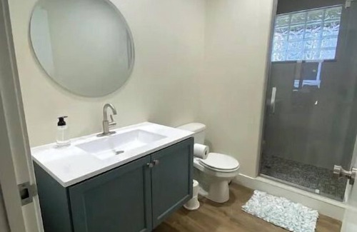 Tiffin Apartment | Newly remolded! Near Downtown DORA district!
